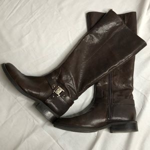 Vince Camuto size 9 leather boots